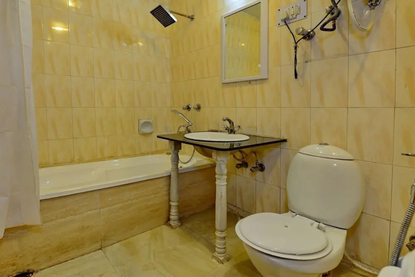 Hotel Pine Palace Resort