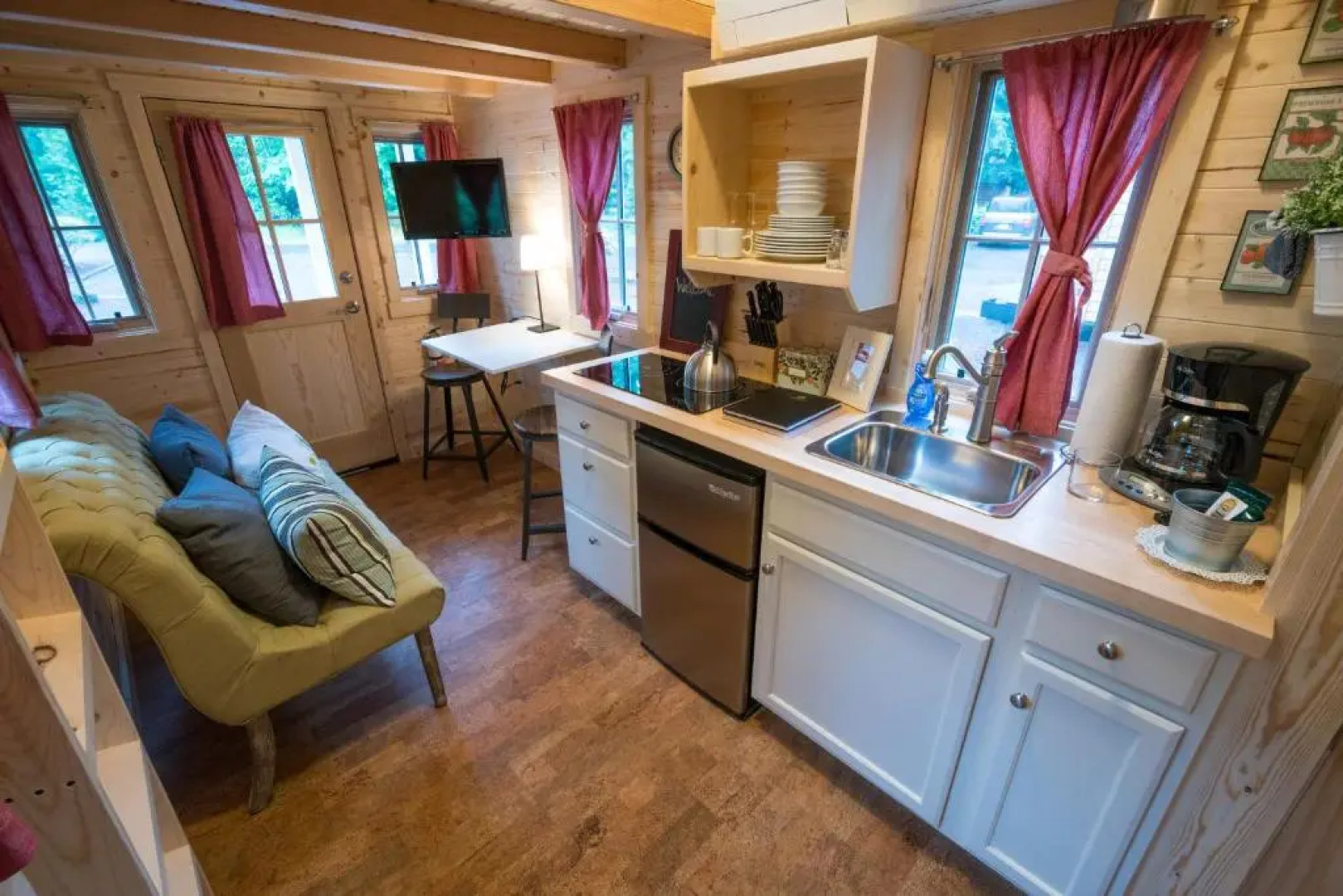 Mount Hood Village Scarlett Tiny House 3