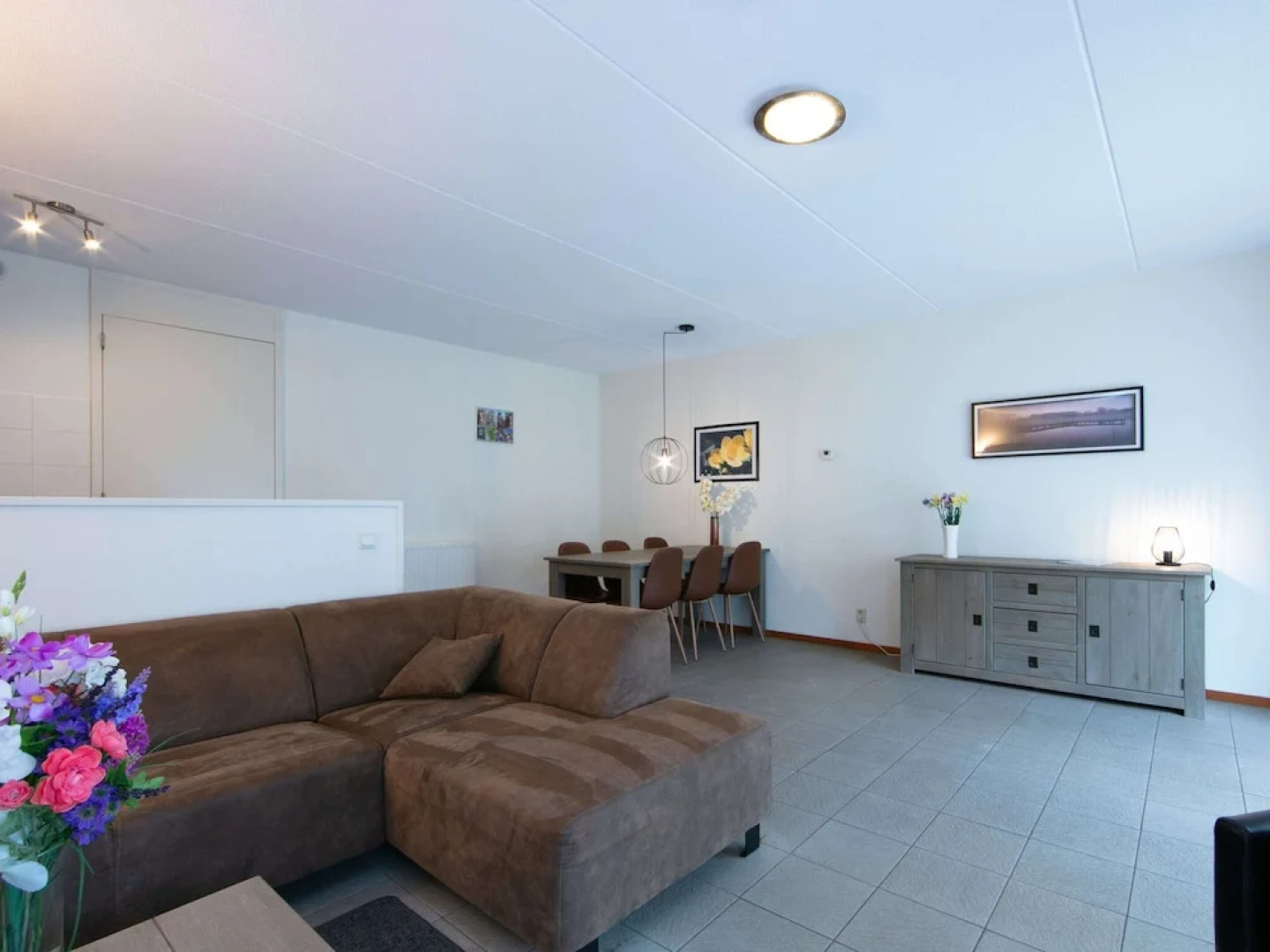 Quiet Glade Stay With Kid