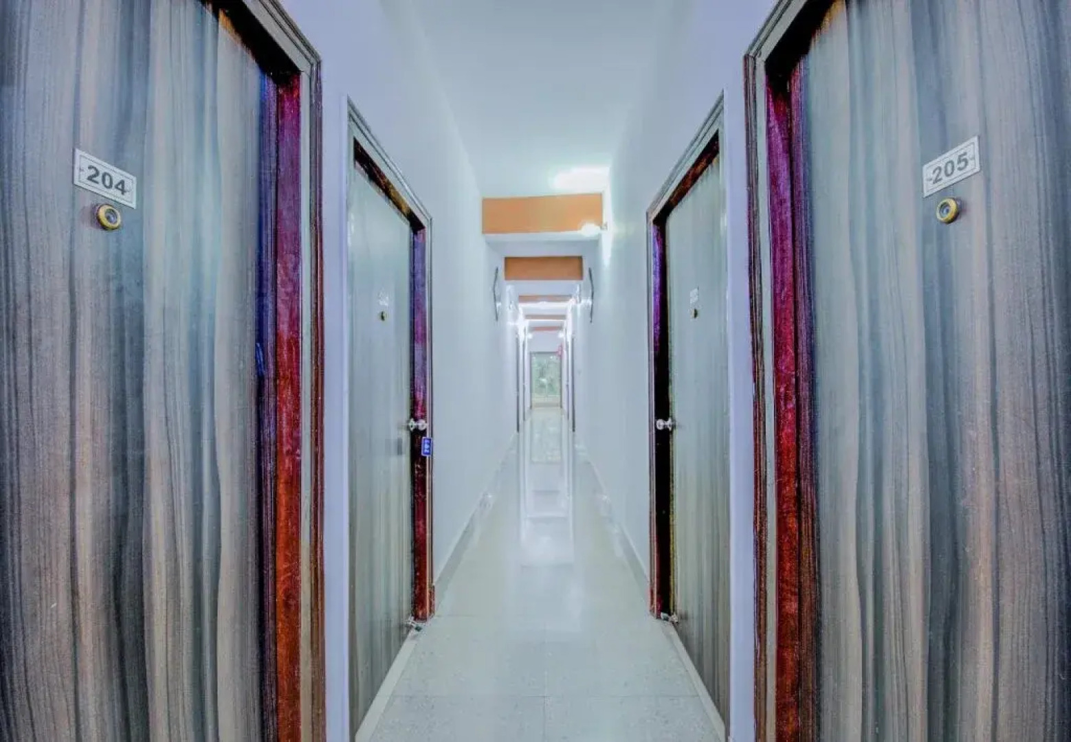 Hotel Deshbandhu By OYO Rooms