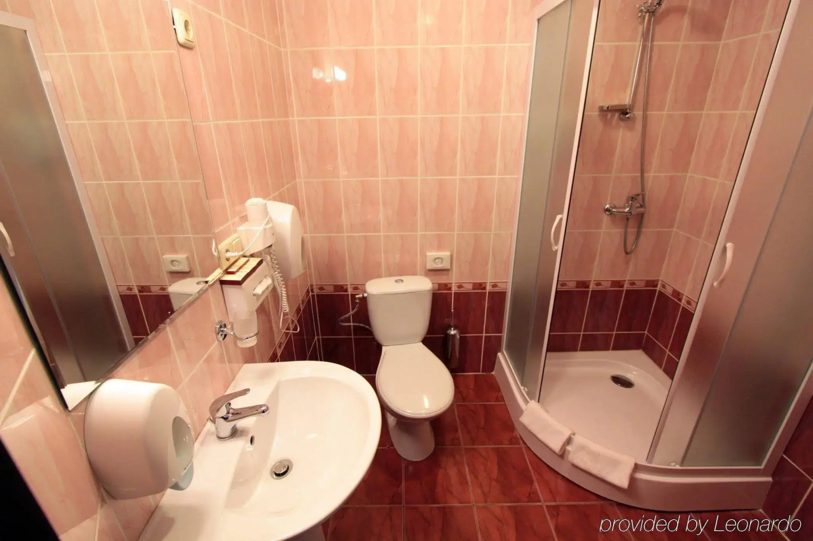 Optima Дворжец Львов