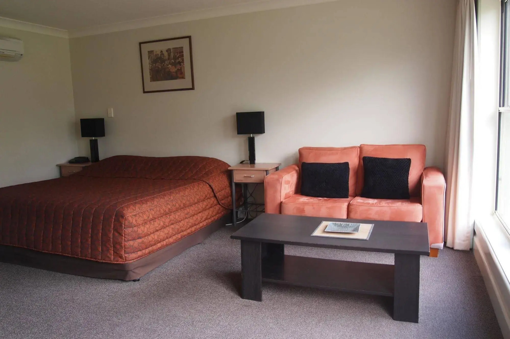 Alexander Cameron Suites