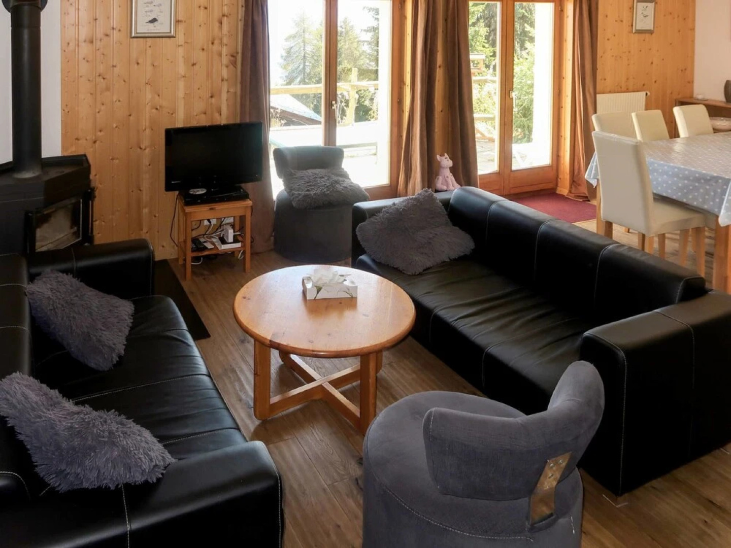 Genepi Vex in Vex With 4 Bedrooms and 3 Bathrooms