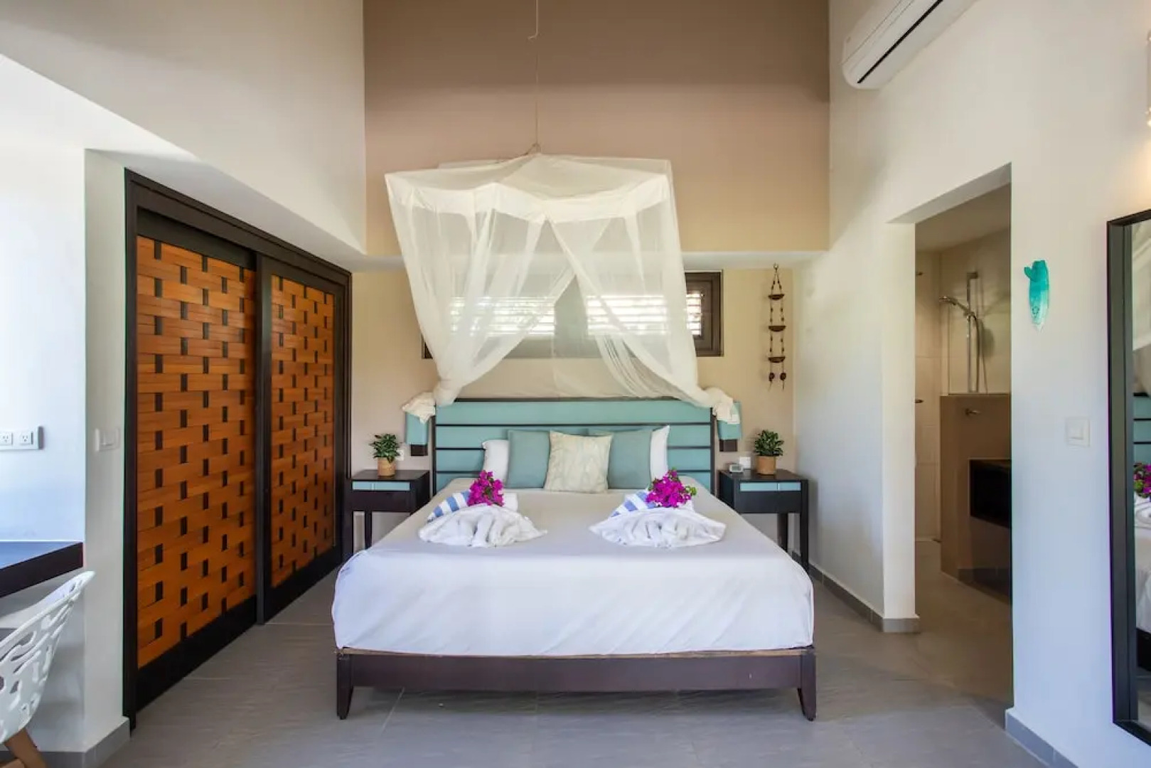 Blue Bay Bungalows - The Garden