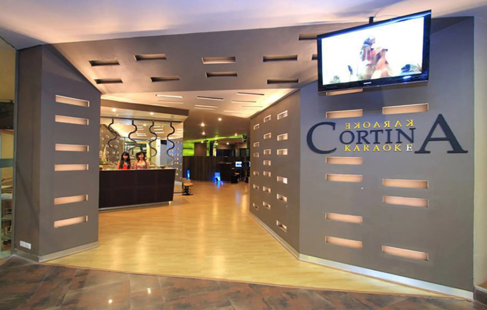 Topland Hotel & Convention Centre