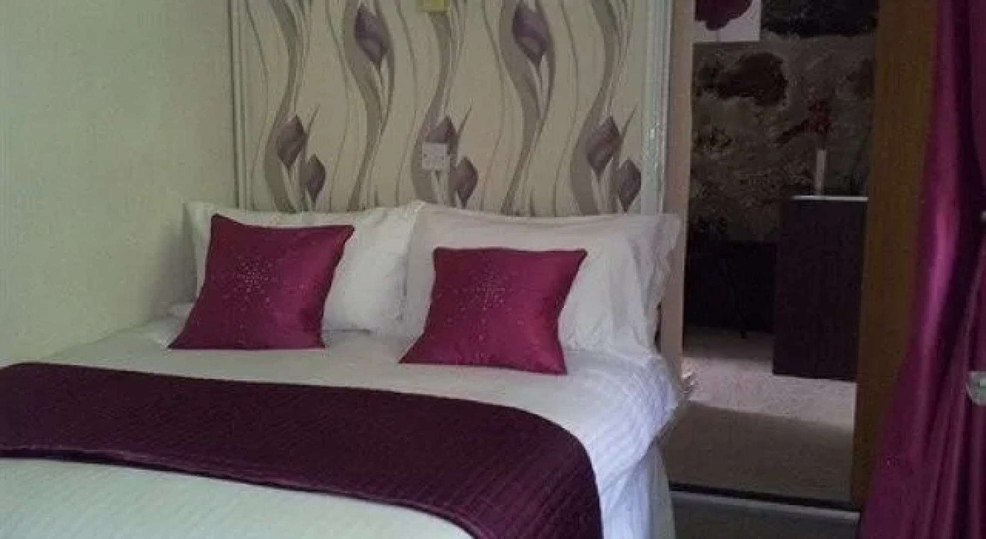 Prince Llewelyn Hotel