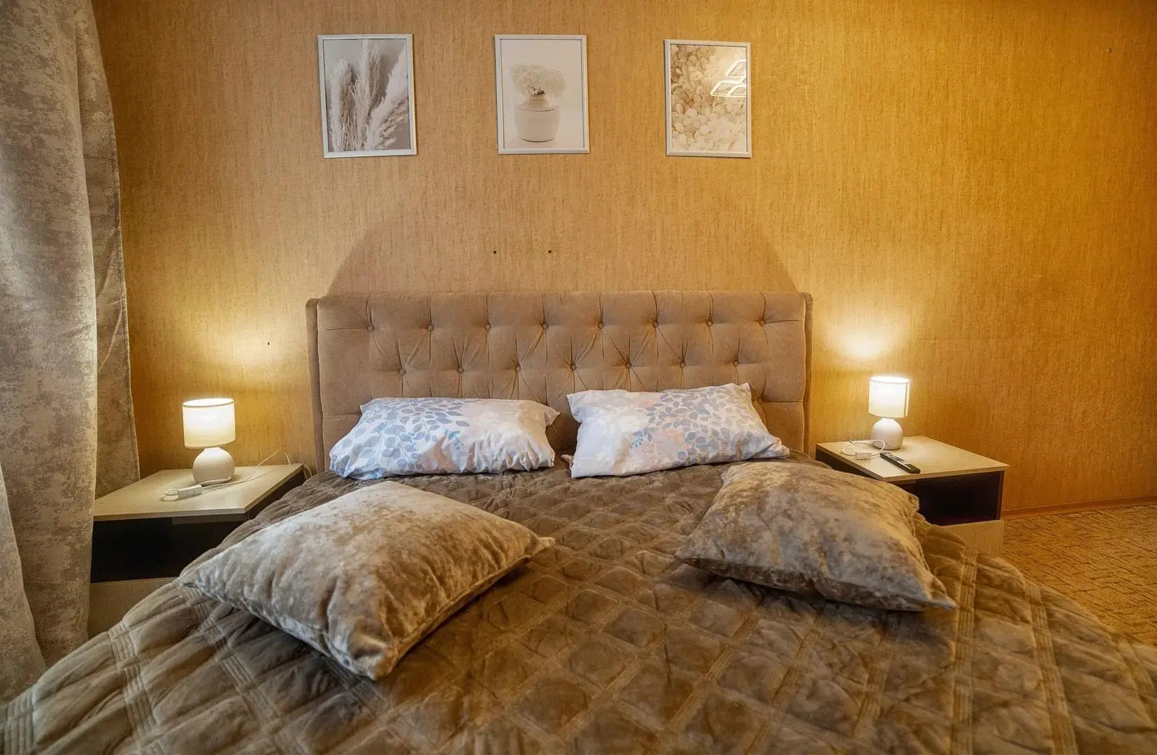 Апартаменты на улице Октябрьской Революции 38