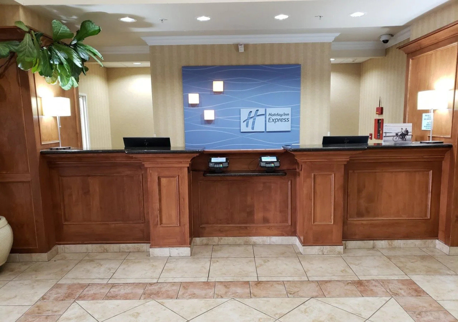 Holiday Inn Express & Suites Klamath Falls Central by IHG