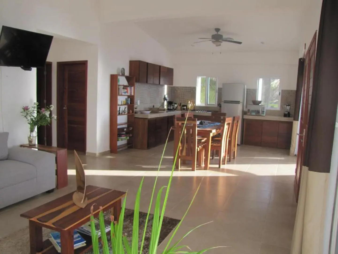 Caribbean Casa Blanca