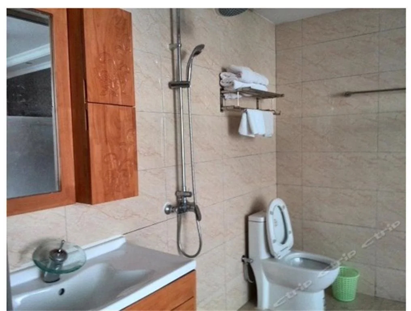 Hongyun Business Inn