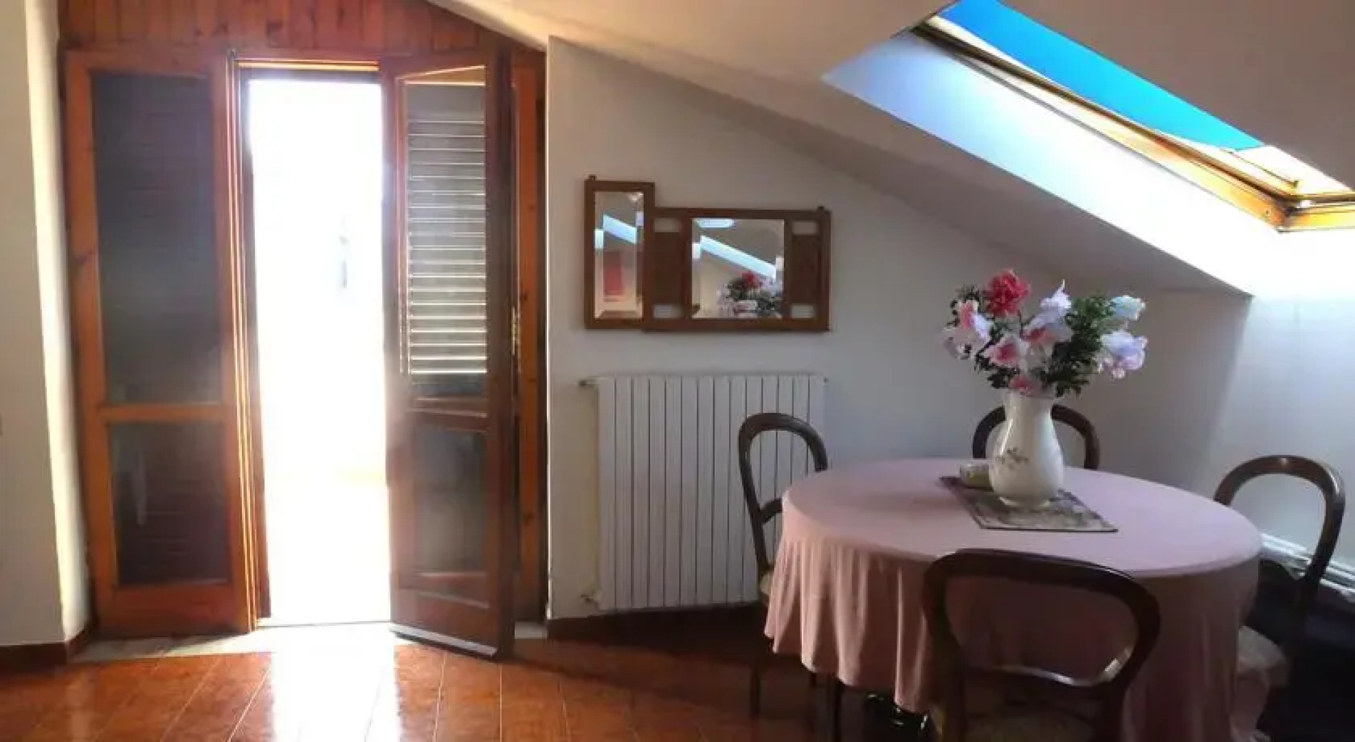 Rustica mansarda indipendente