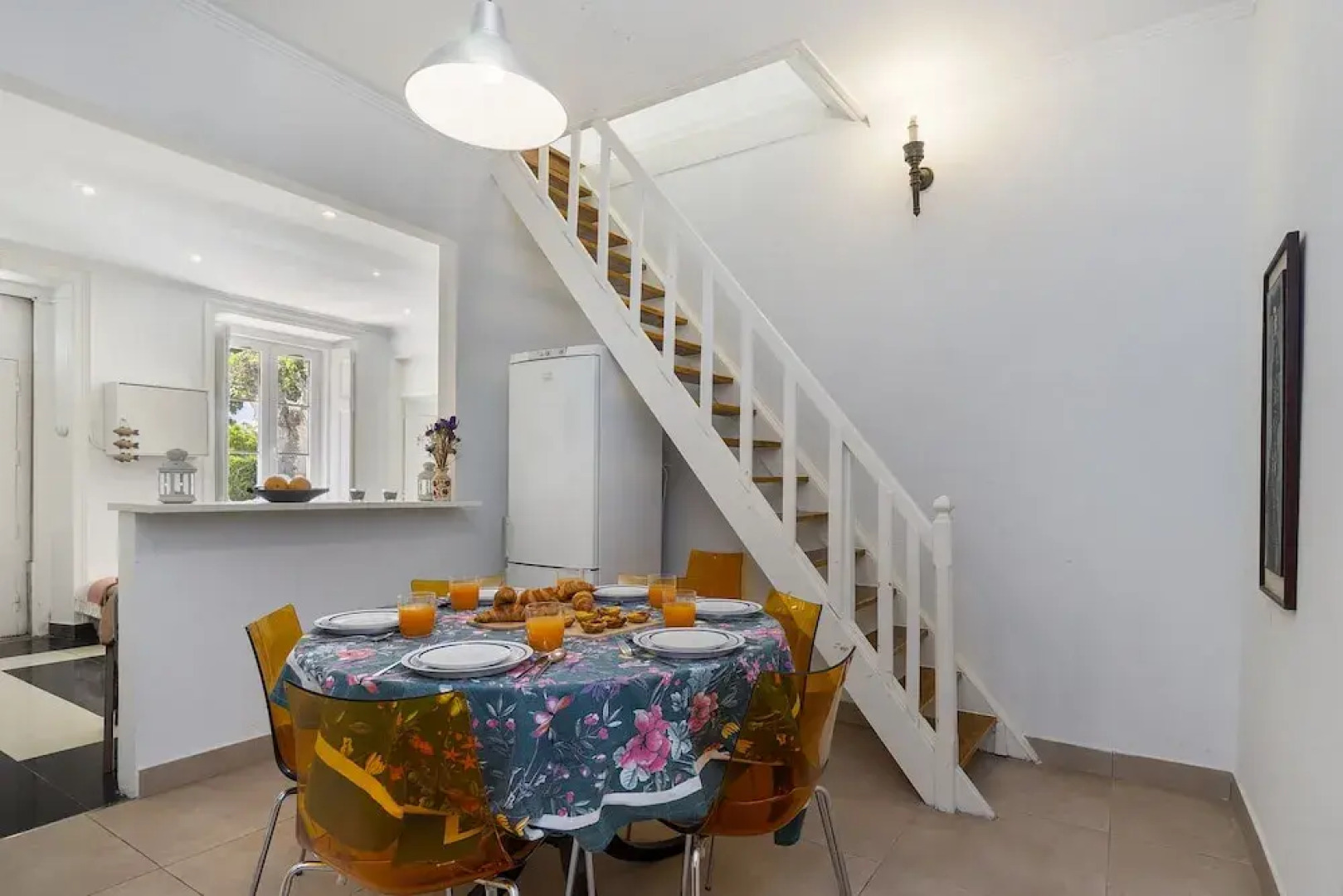 Amazing House In Carcavelos Historical Center W/ Private Patio & Bbq