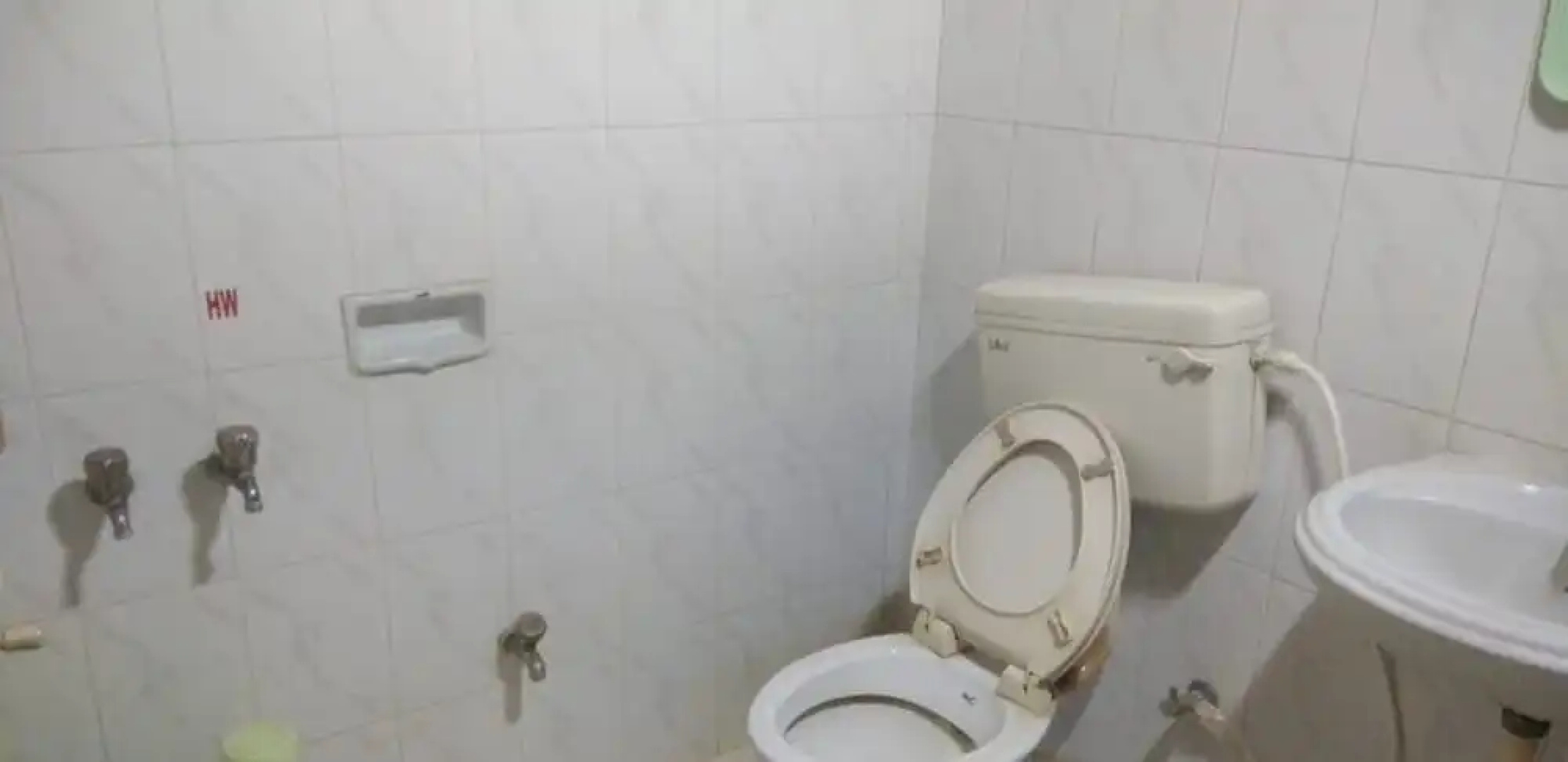 Iroomz Hotel Amaravathi