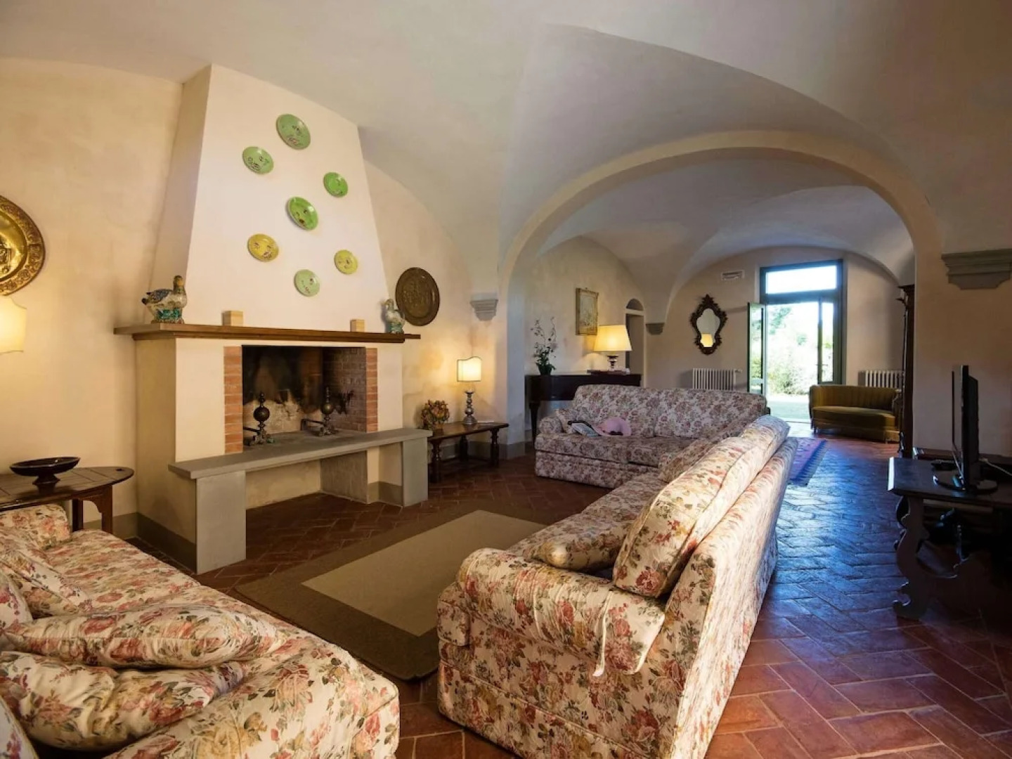 Villa in Tuscany Near Medieval Ghizzano