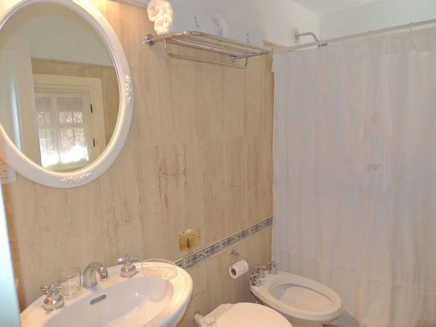 GM Rooms Rental Suites