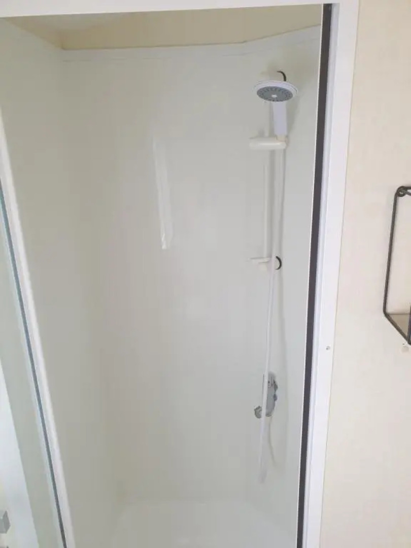 4 BERTH CARAVAN SILVER BEACH INGOLDMELLS number 90