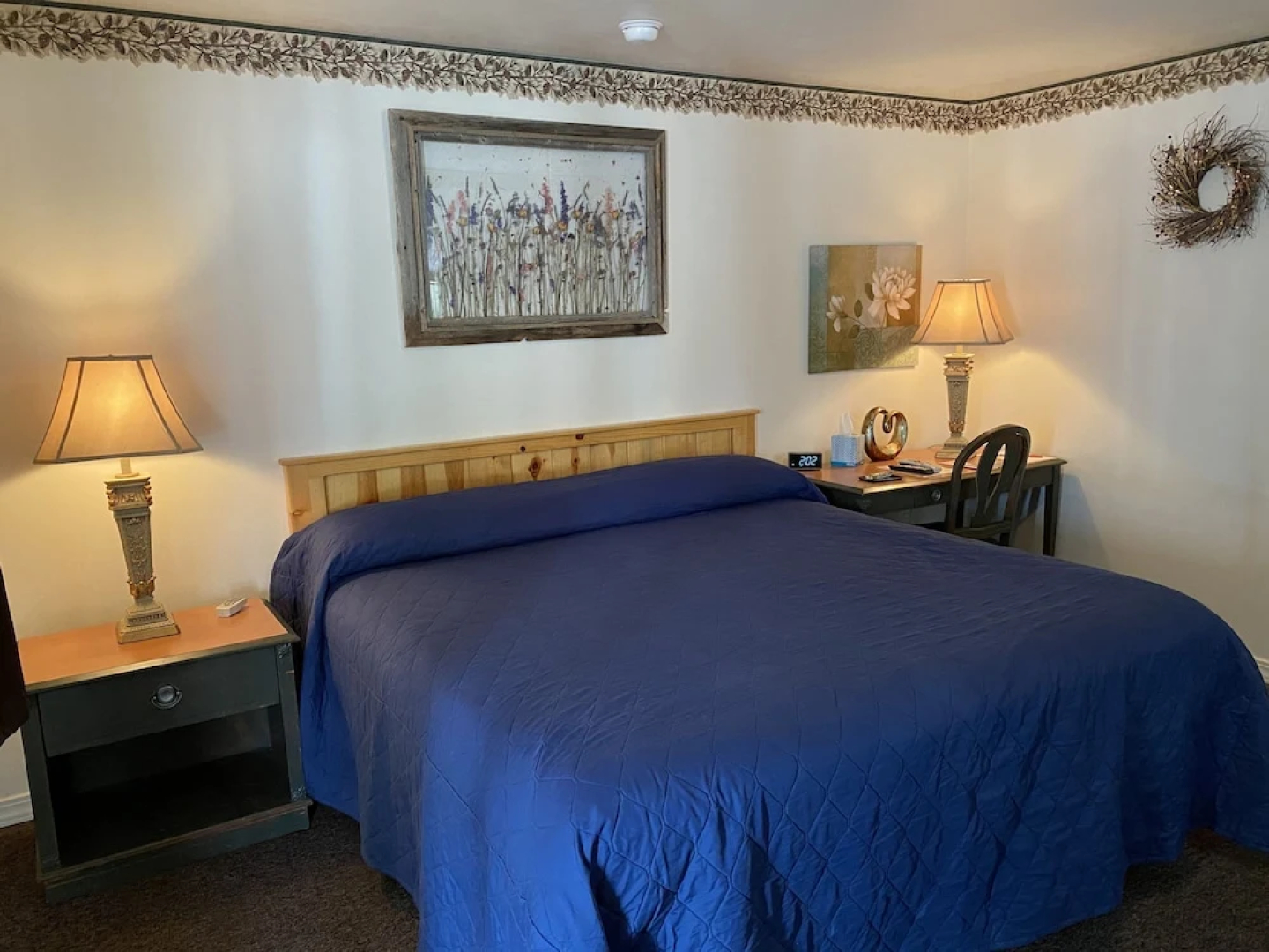 Rustic Inn Motel