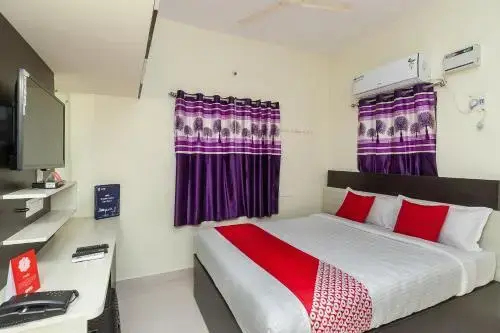 The Swarg Residence by OYO Rooms