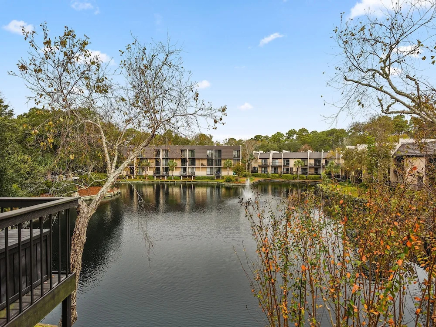 Island Club by Vtrips