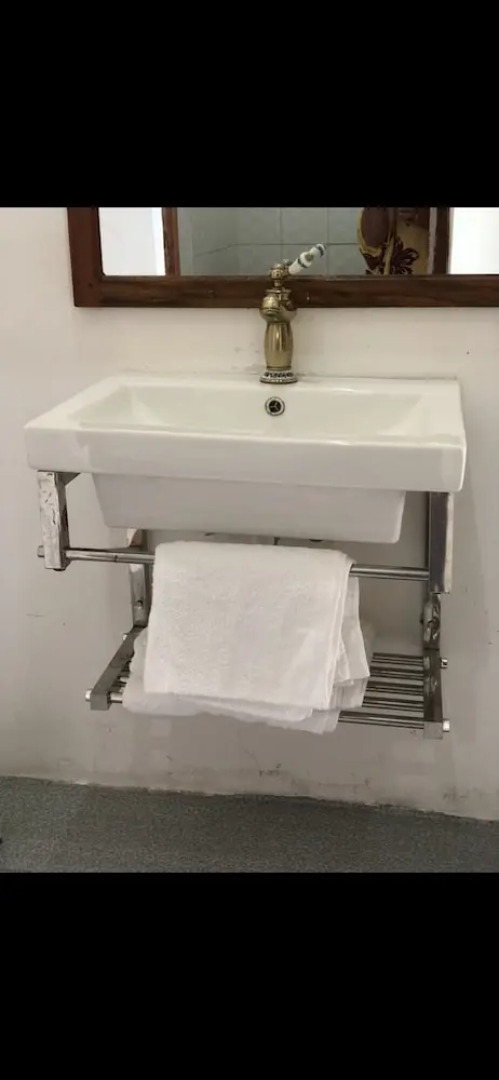 Sea Front Mafia Lodge