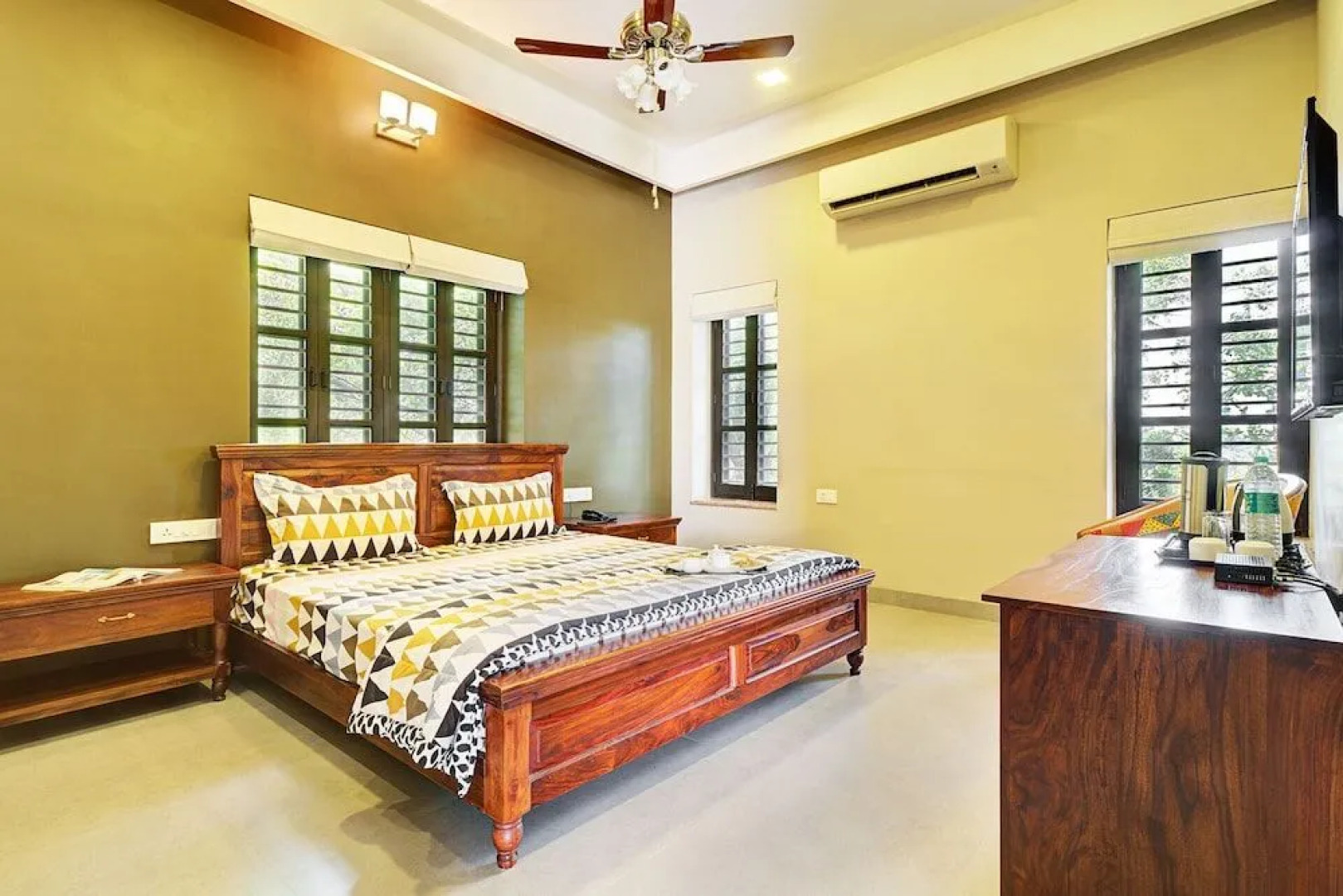 Oasis of Serenity by Vista Rooms