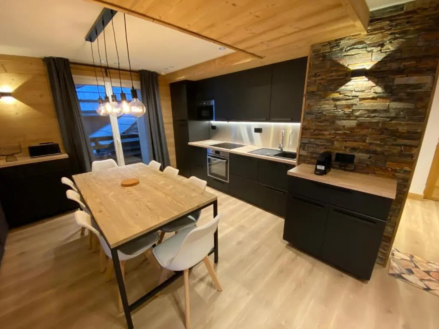 L'Etesy, rénové en 2021, pied des pistes et spa