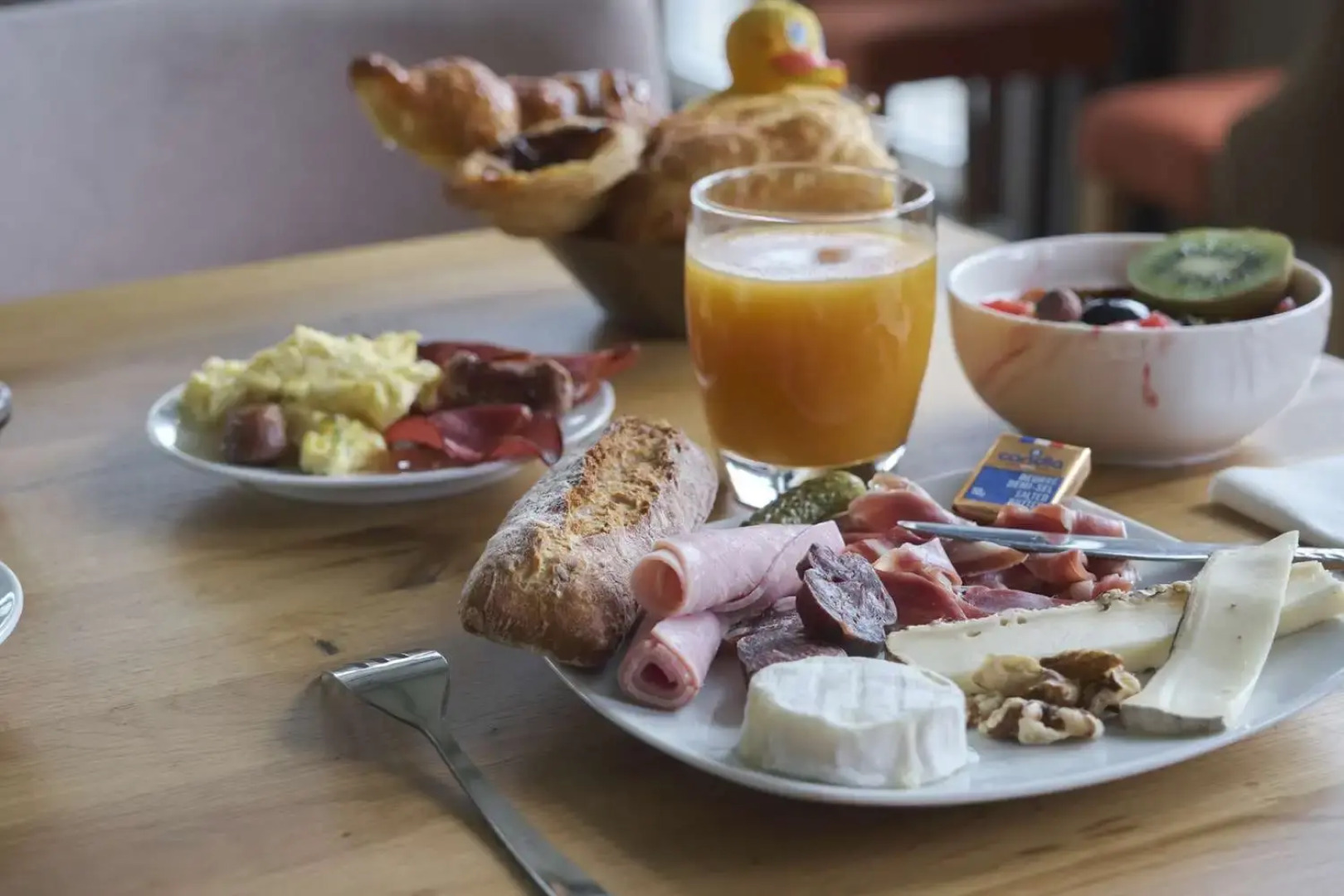 Le Canard Sur Le Toit