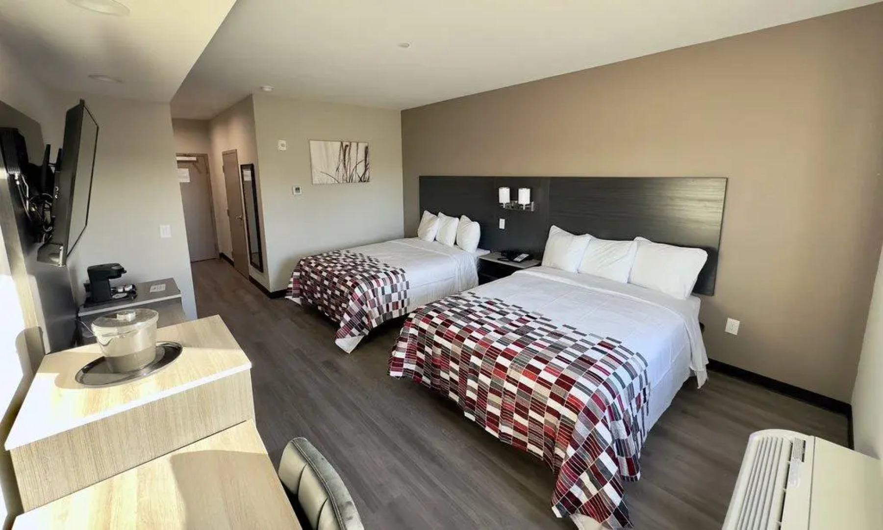 Red Roof Inn Hutchins