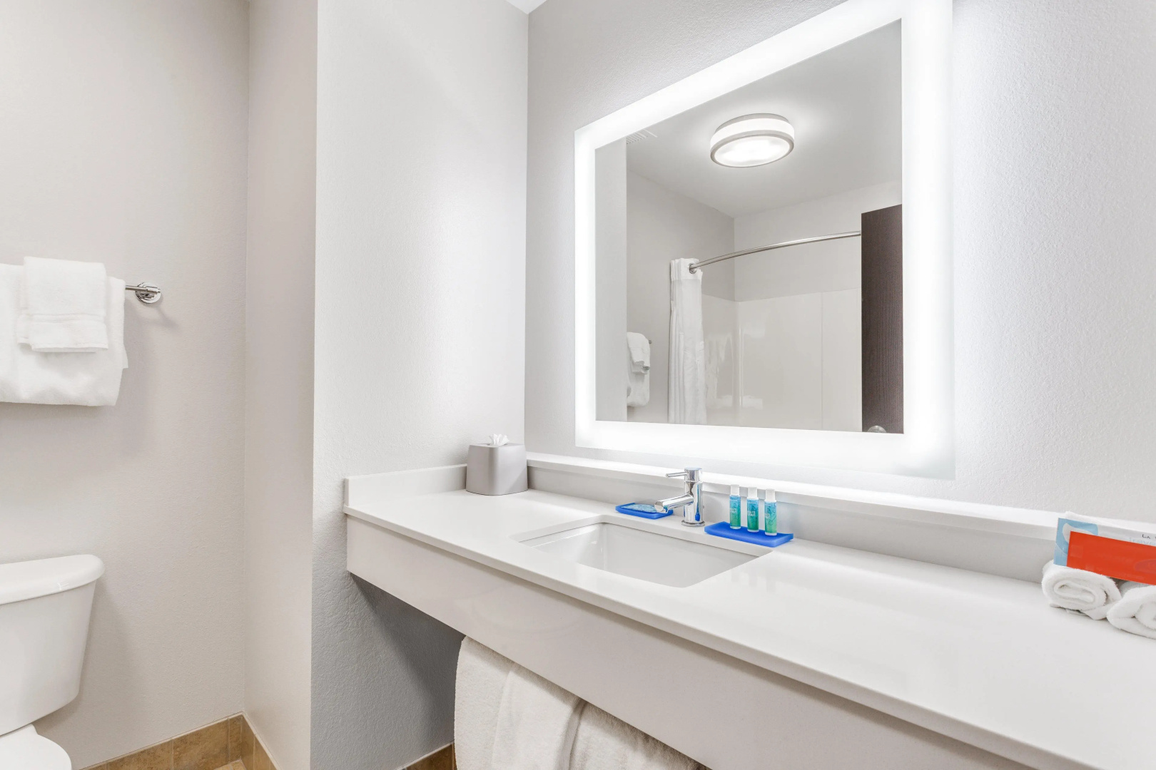 Holiday Inn Express & Suites Eau Claire North by IHG