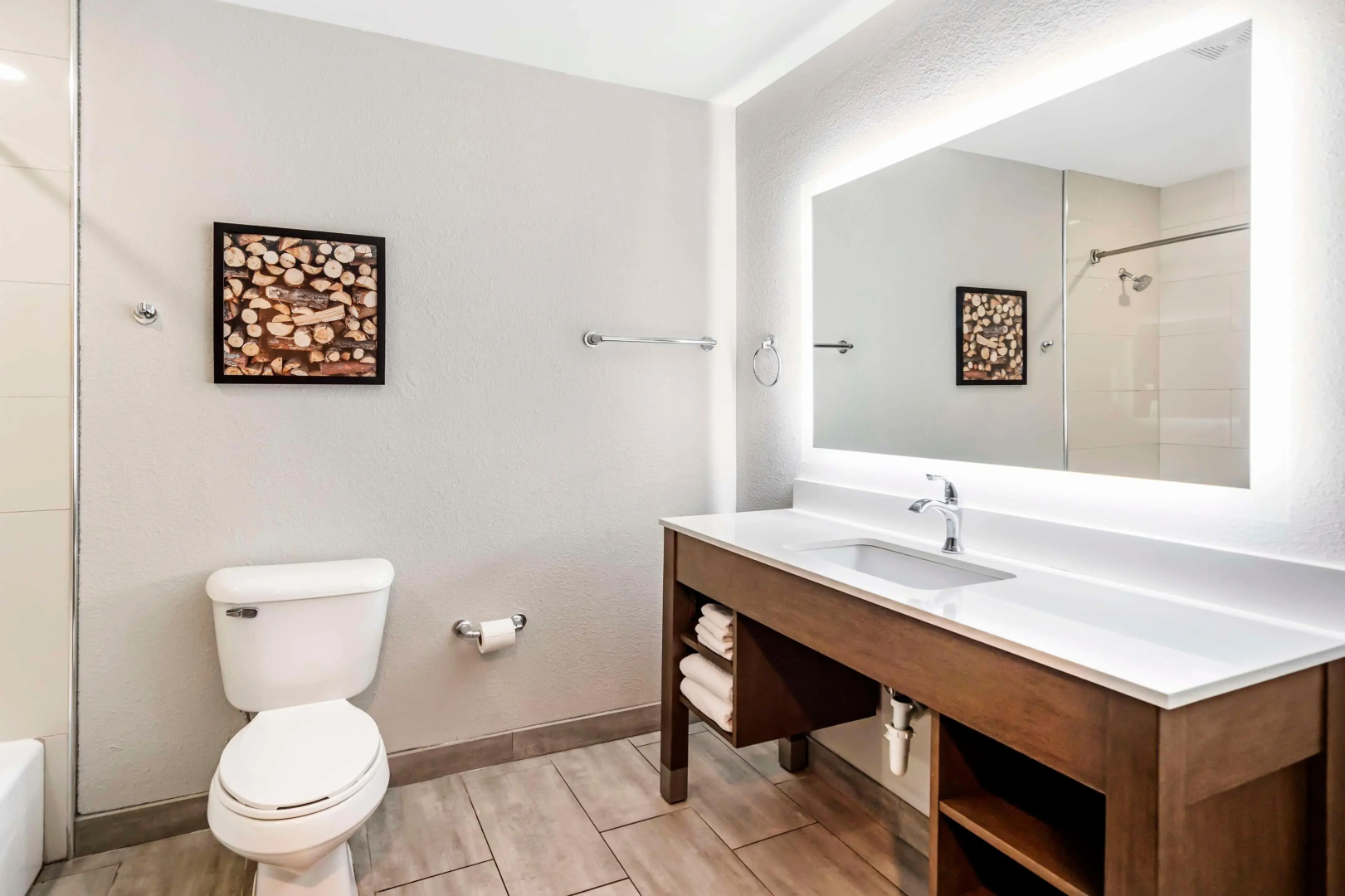 Best Western Plus Bourbonnais Hotel & Suites