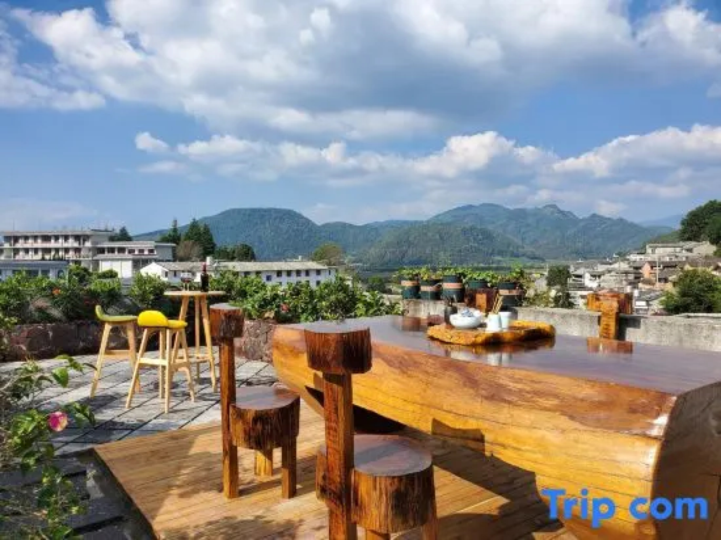 Yujian Inn