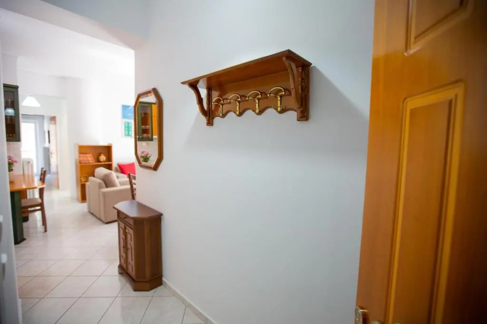 Poly's charming home - City center & near the beach 2bedroom apartment