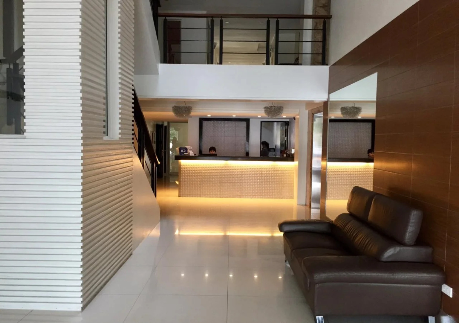 Manhattan Suites Inn