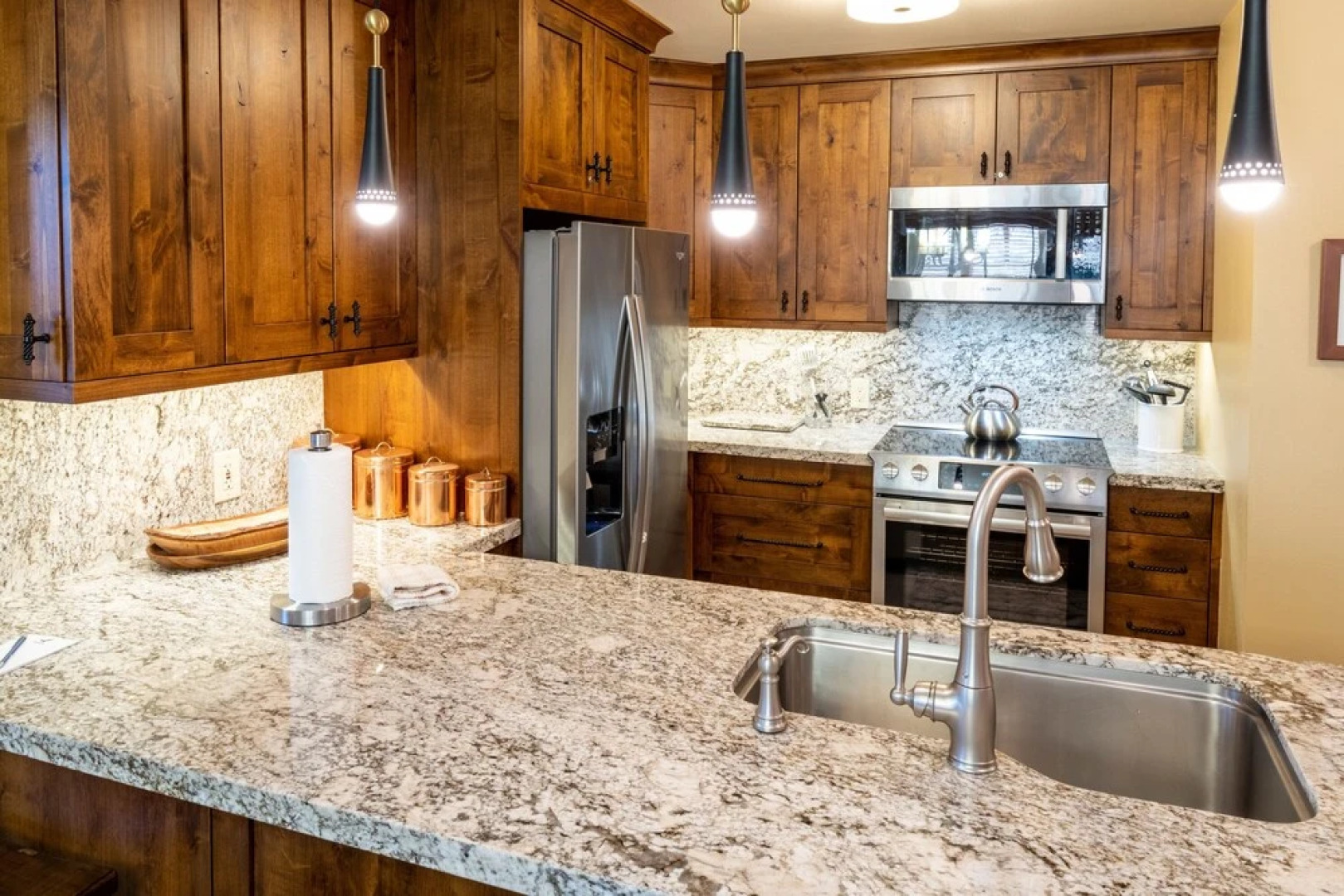 2215 - Two Bedroom Deluxe Eagle Springs East 2 Condo by RedAwning