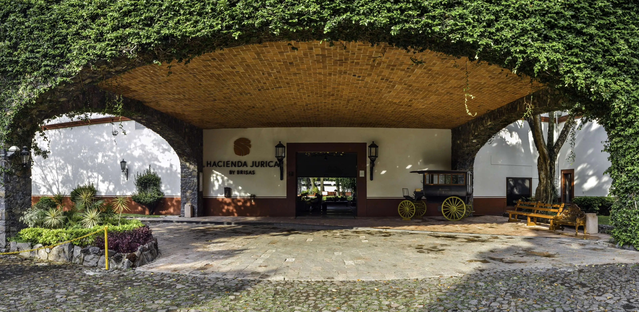 Hacienda Jurica by Brisas