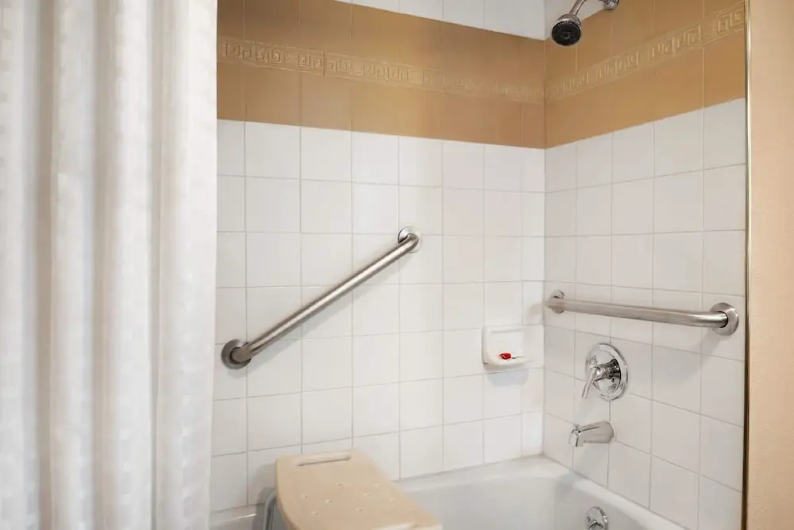 Super 8 by Wyndham Des Moines