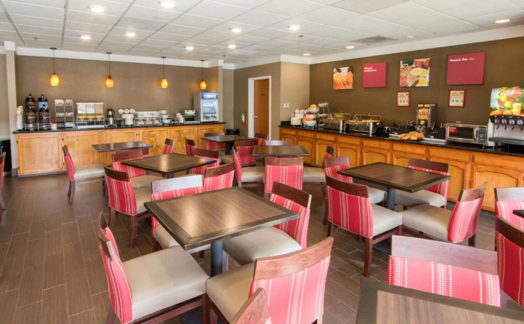 Comfort Suites Visalia Convention Center