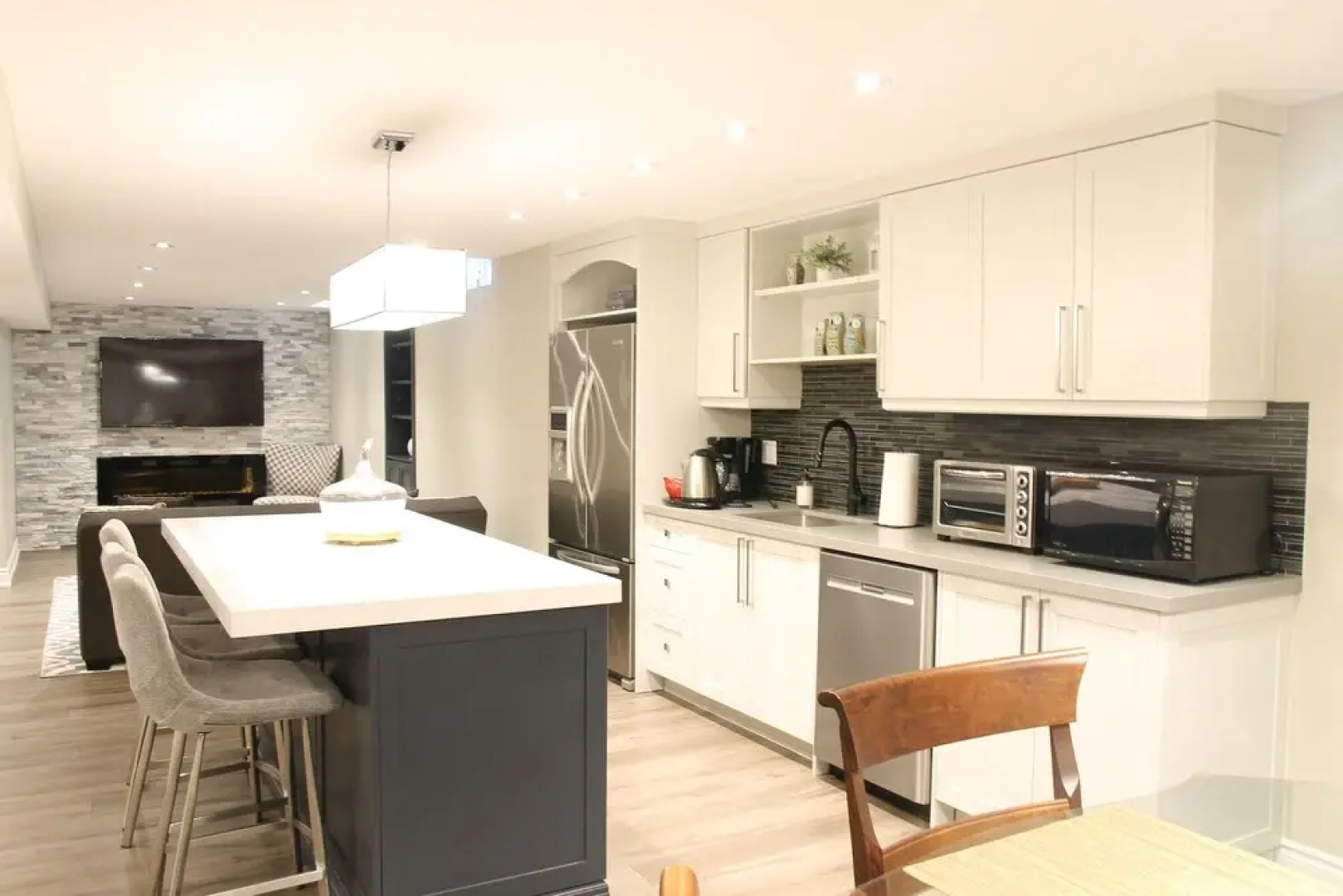 Fully Furnished Private Guest Suite