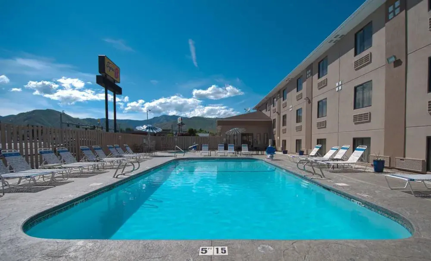 Super 8 by Wyndham Wenatchee