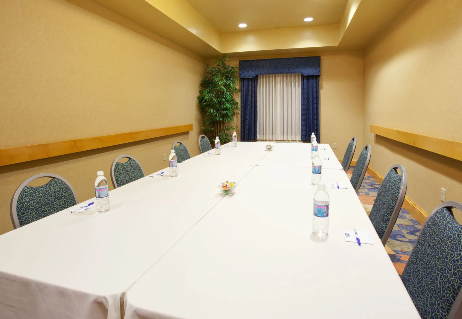 Holiday Inn Express Hotel Sacramento Airport Natomas by IHG