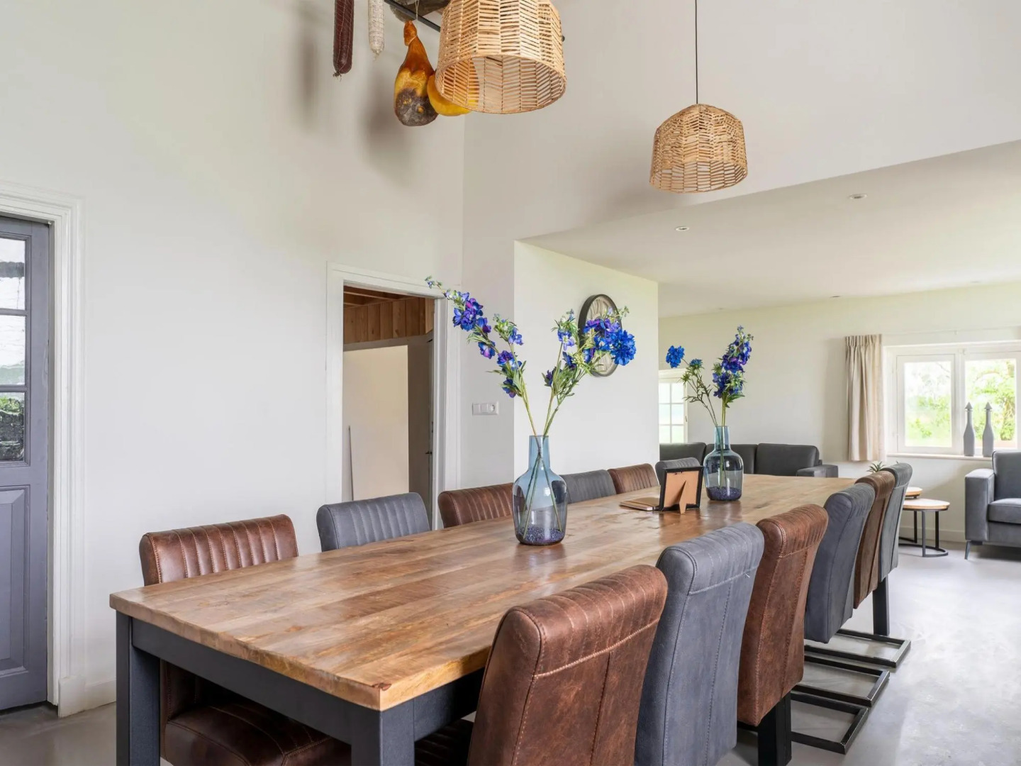 Spacious holiday home in Voorst with garden