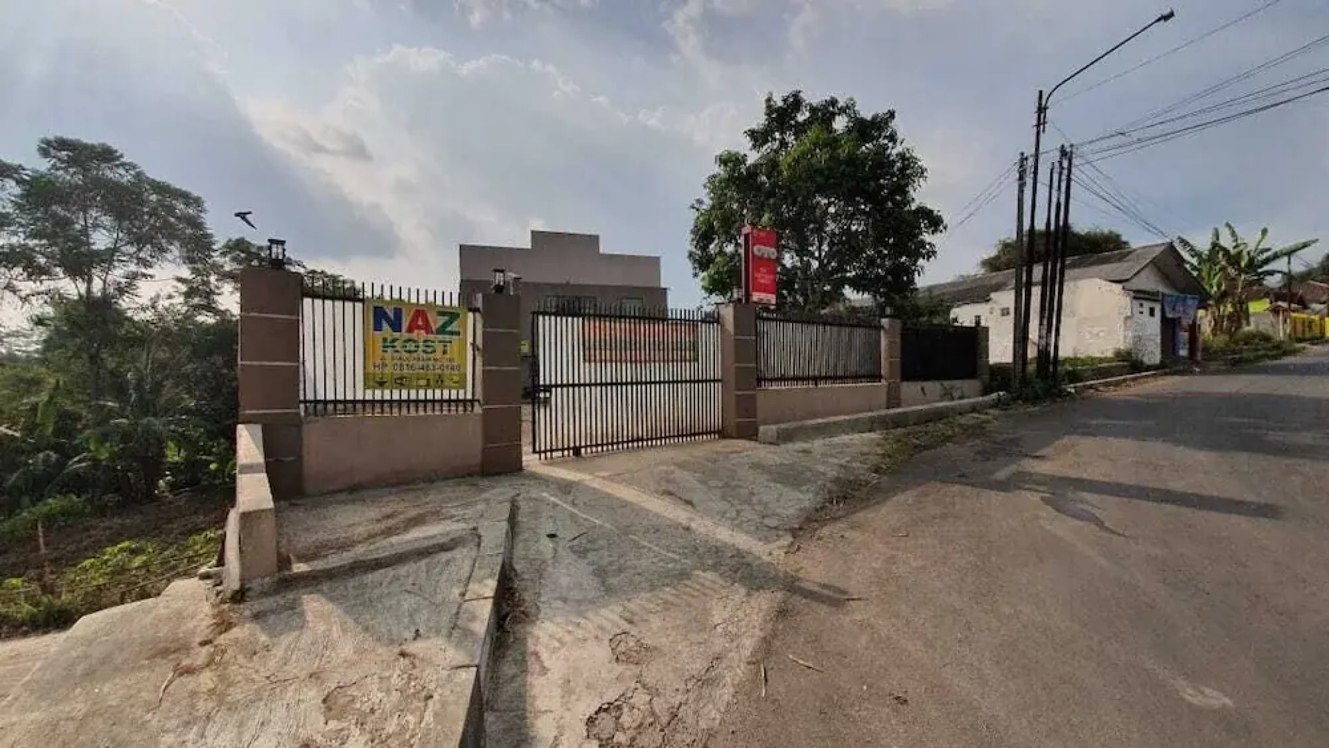 Naz Guesthouse Syariah by RedDoorz