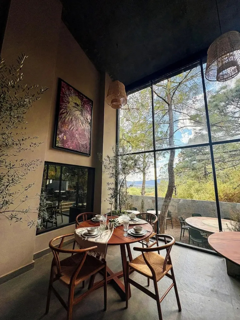 Serenzzo Hotel & Cuisine