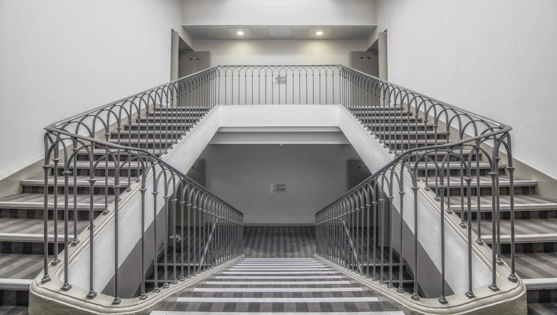 Kyriad Orange Centre