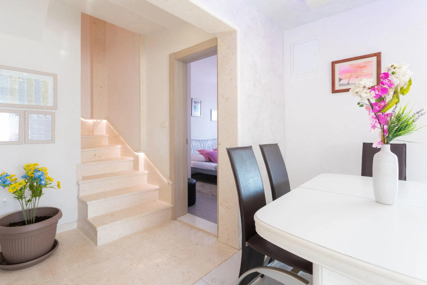 Holiday house Goldie - 30 m from beach: Sevid, Riviera Trogir