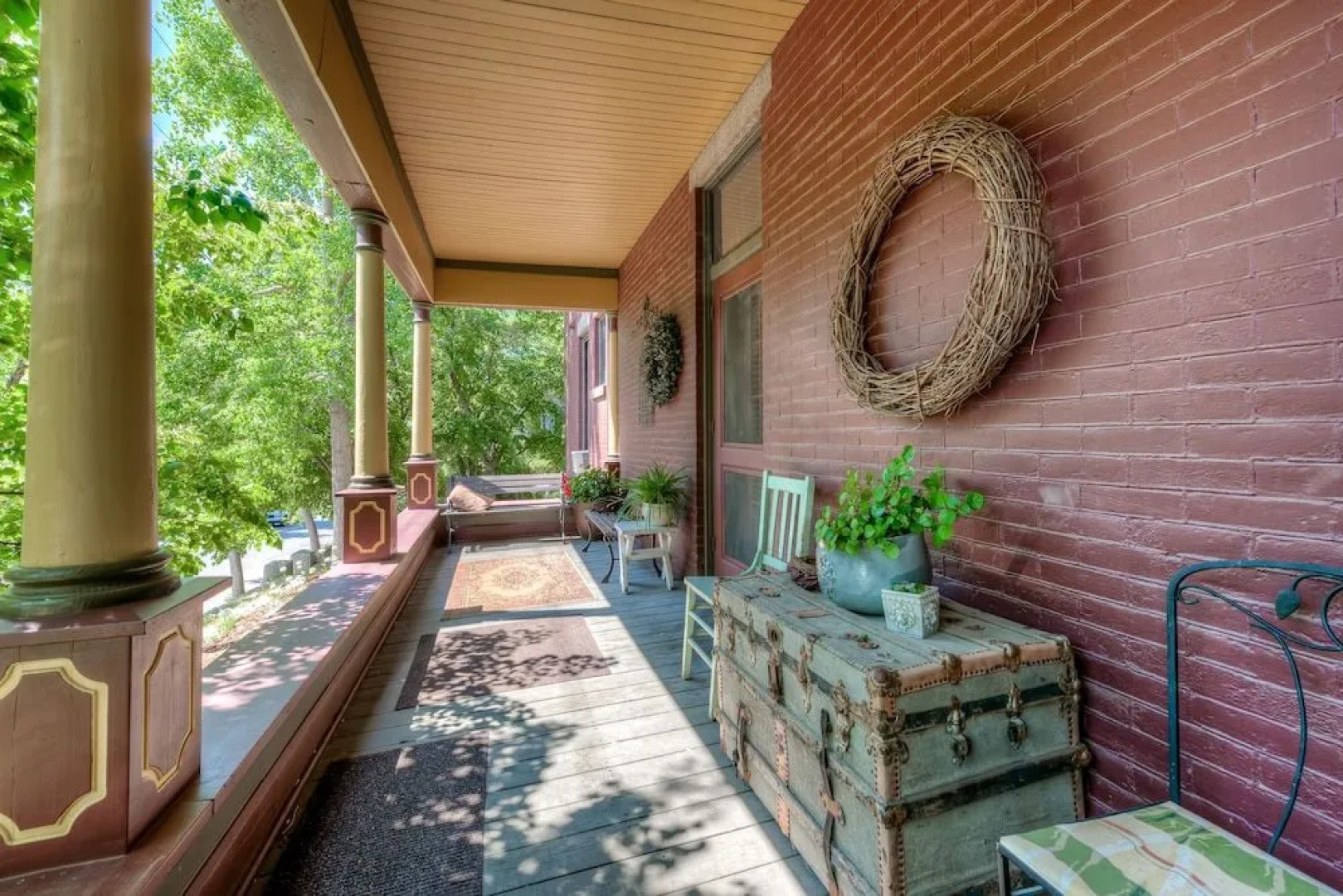 Sanders - Helena's Bed and Breakfast