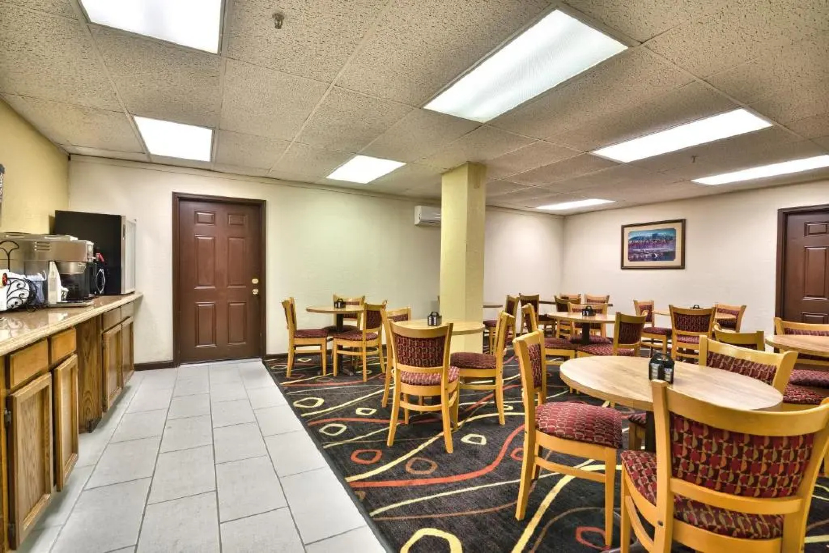 Katahdin Inn & Suites