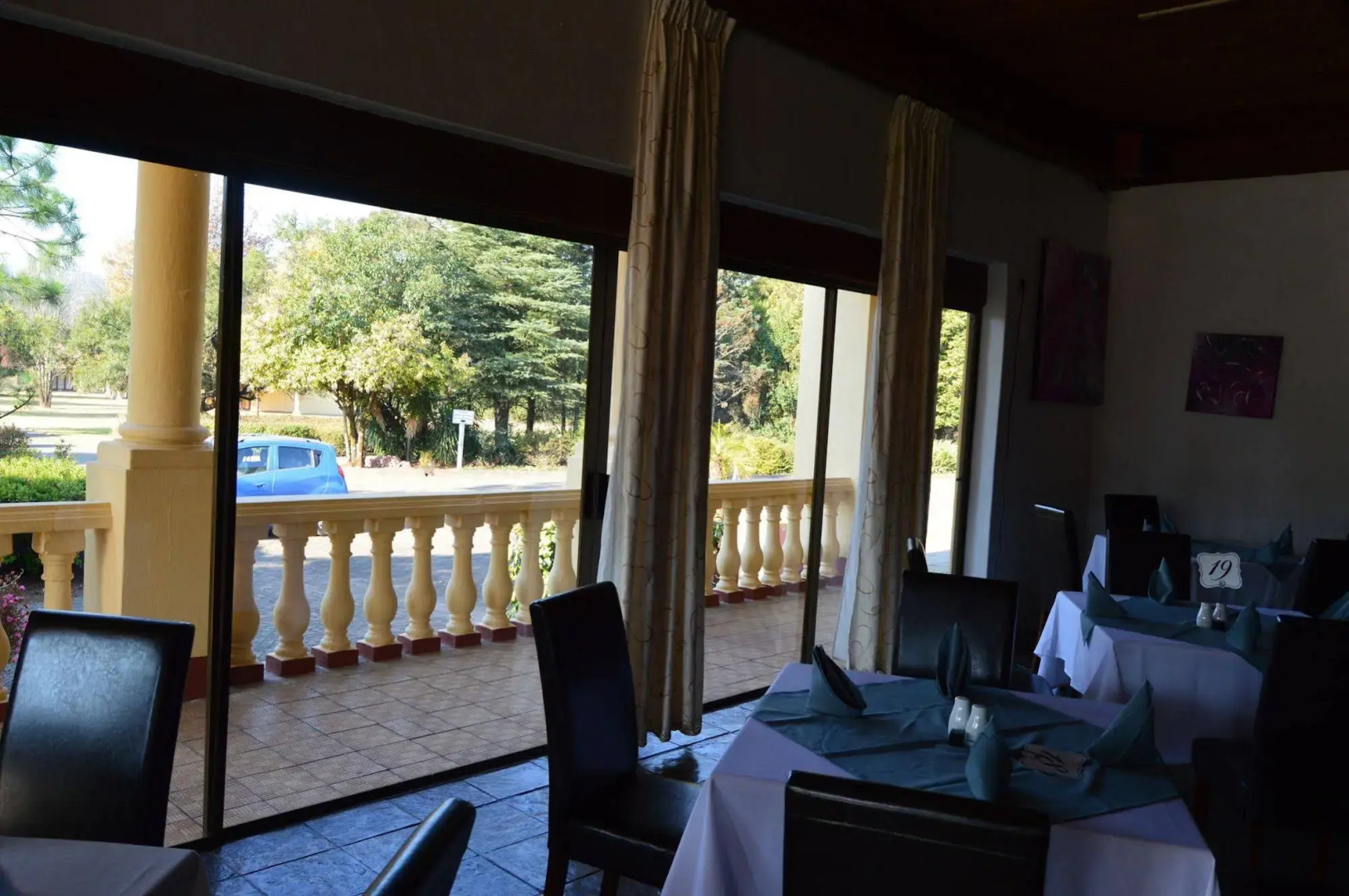 Floreat Riverside Lodge and Spa