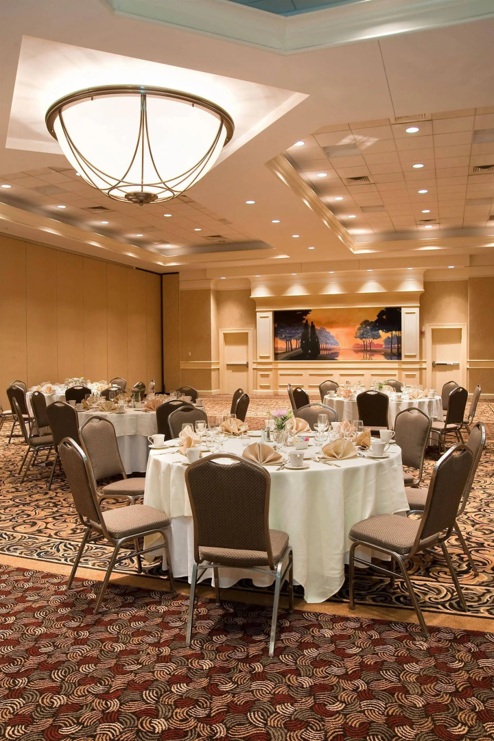 Radisson Hotel Fairview Heights - St. Louis