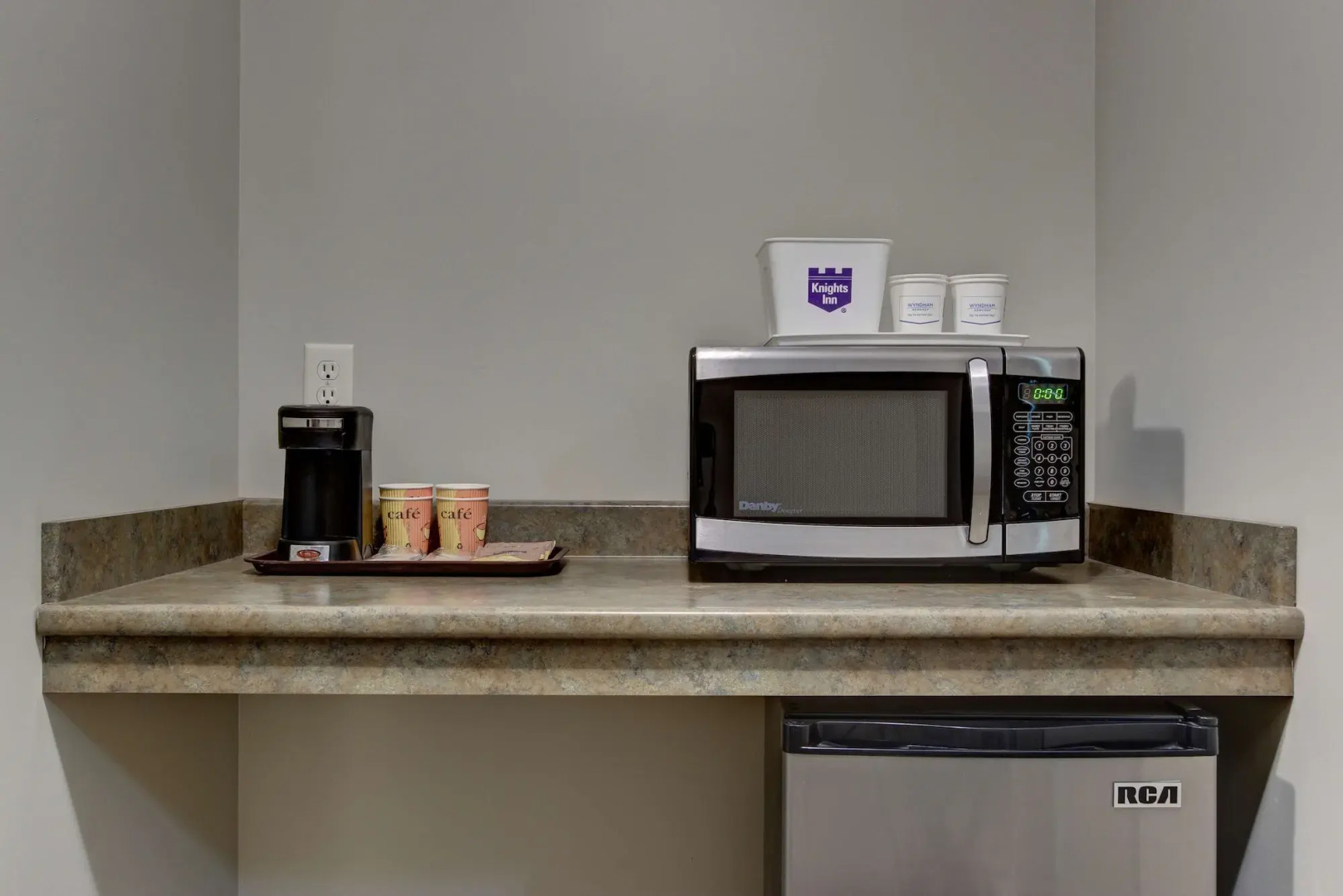 Knights Inn Kamloops